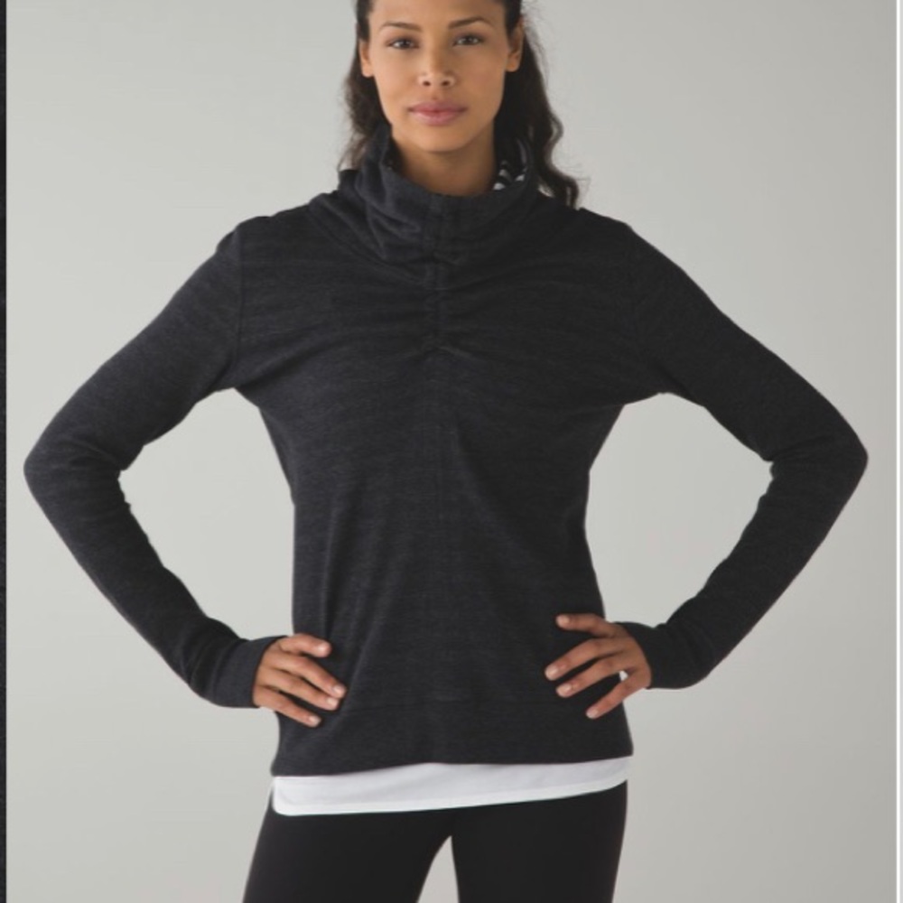 lululemon athletica Women's Long Sleeve Pullover - Black
